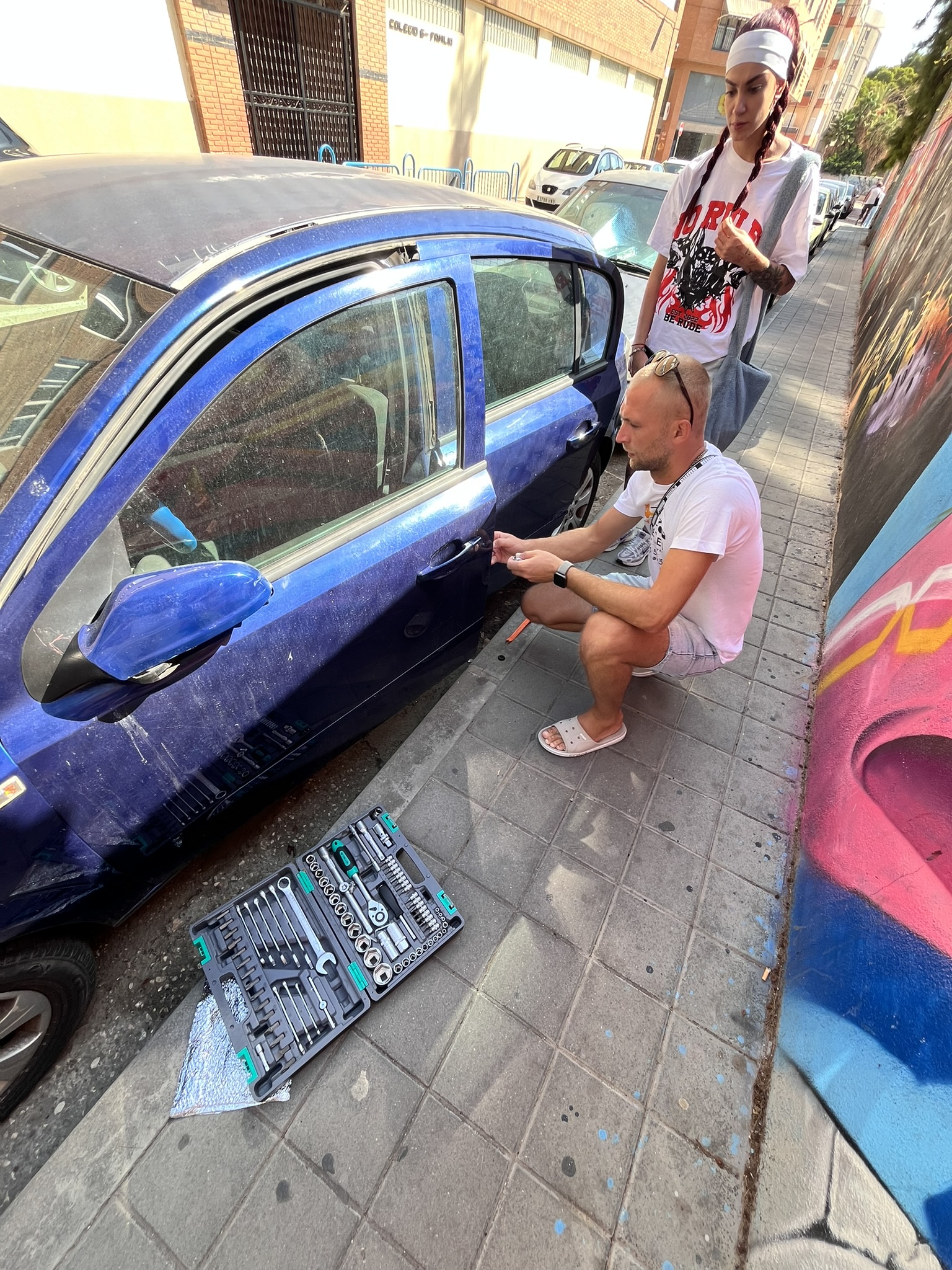 Apertura urgente de coche en calle espanola